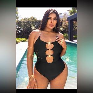 Plus Chain Detail Cut Out Halter One Piece Swimsuit NWOT